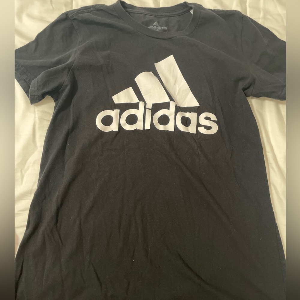 Adidas women shirt/ size S